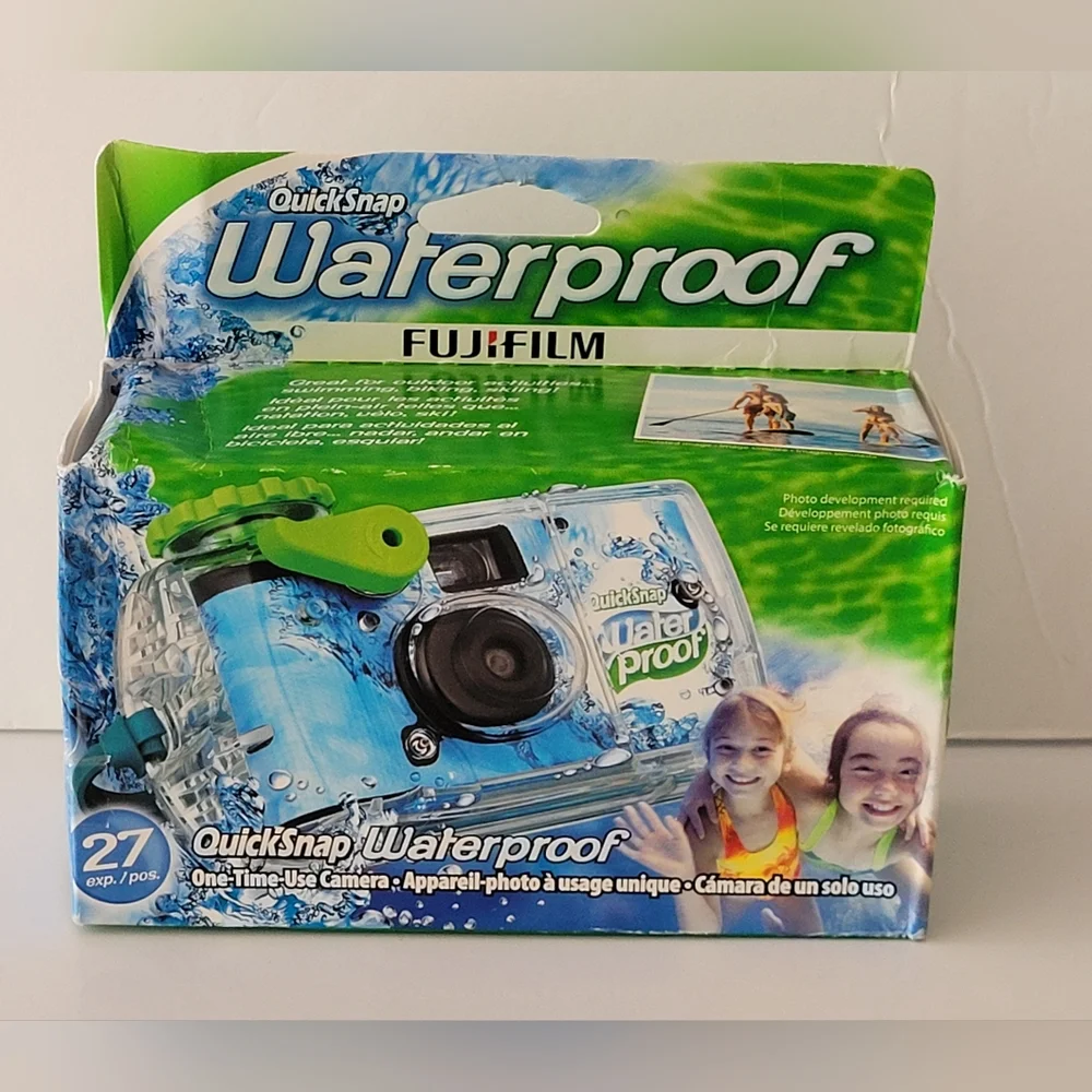 NEW Fujifilm Quick Snap WATERPROOF One Time Use Disposable Camera EXPIRES 2025.
